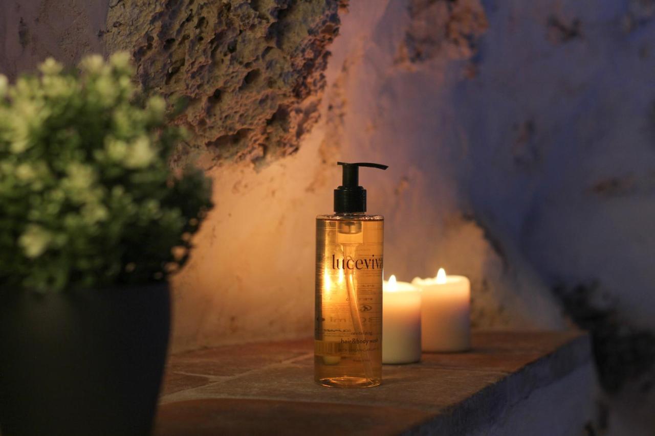 Santo'S House Luxury - Idromassaggio E Doccia Emozionale Villa Santo Stefano Di Sessanio Buitenkant foto