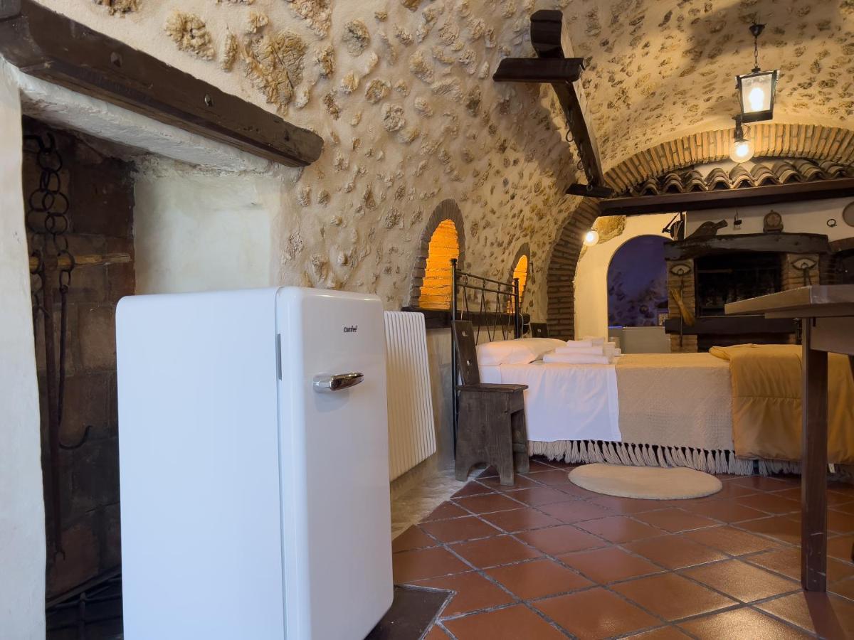 Santo'S House Luxury - Idromassaggio E Doccia Emozionale Villa Santo Stefano Di Sessanio Buitenkant foto