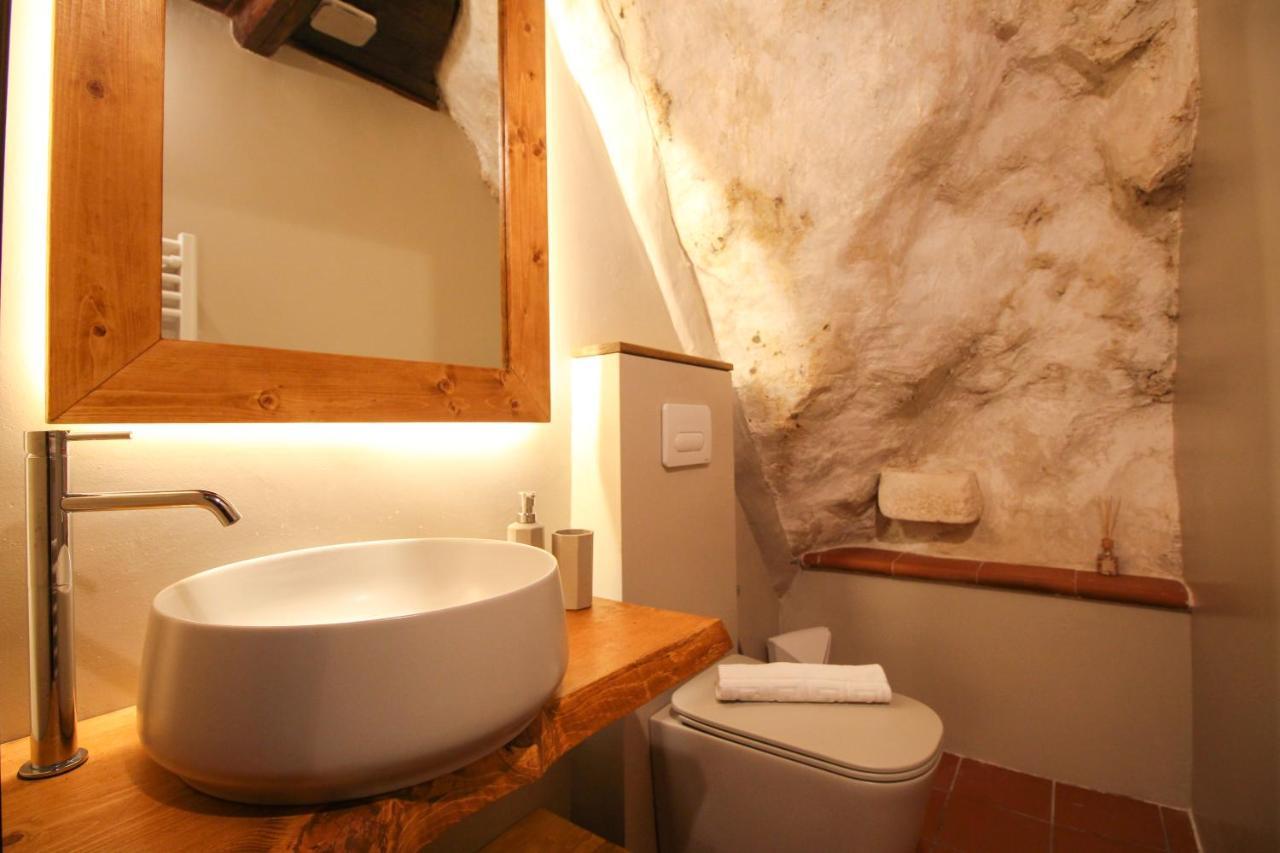 Santo'S House Luxury - Idromassaggio E Doccia Emozionale Villa Santo Stefano Di Sessanio Buitenkant foto