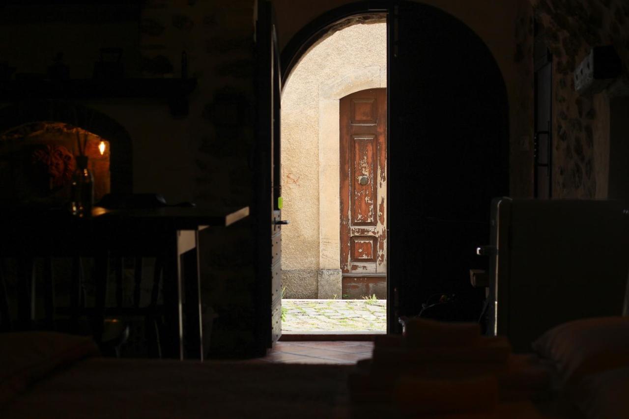 Santo'S House Luxury - Idromassaggio E Doccia Emozionale Villa Santo Stefano Di Sessanio Buitenkant foto