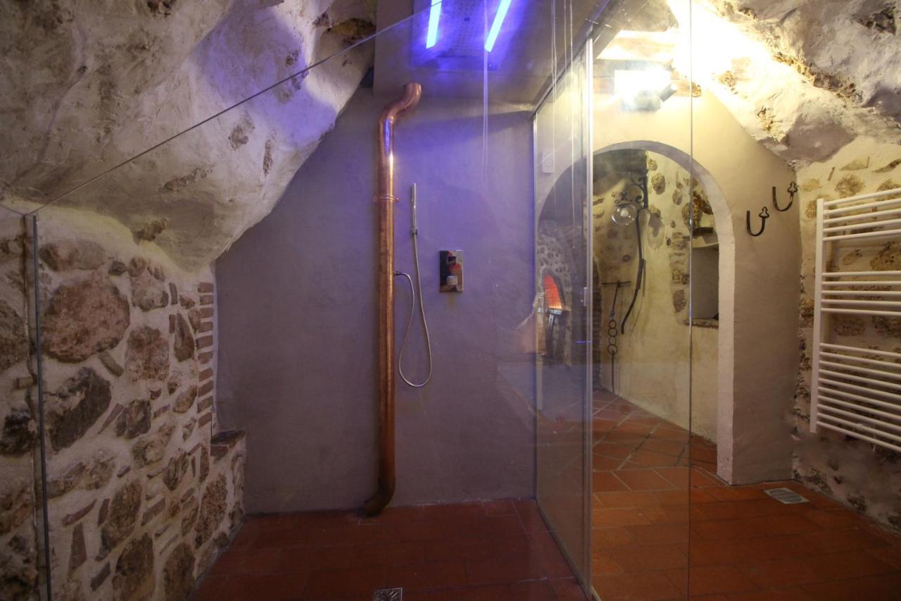 Santo'S House Luxury - Idromassaggio E Doccia Emozionale Villa Santo Stefano Di Sessanio Buitenkant foto