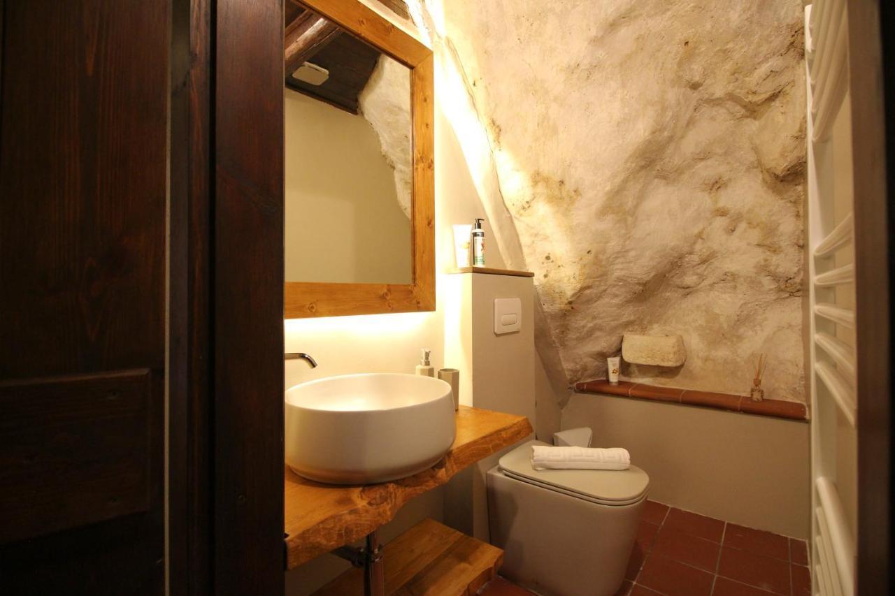 Santo'S House Luxury - Idromassaggio E Doccia Emozionale Villa Santo Stefano Di Sessanio Buitenkant foto